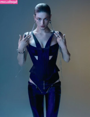 Hunter Schafer [ hunter-schafer ] - que comience la aventura
