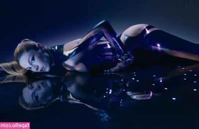 Hunter Schafer [ hunter-schafer ] - On my knees for you.