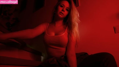 Valeriya ASMR [ valeriya-asmr ] - Keep the lingerie on and use it to pull me towards your cock 😈
