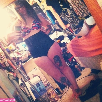 Stepstool Sarah [ stepstool-sarah ] - Itty Bitty Commitee   Day Fun day