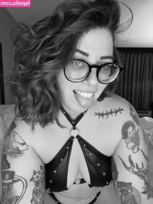 Stepstool Sarah [ stepstool-sarah ] - Full nude bundle  Destroy my cute little pussy please