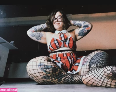 Stepstool Sarah [ stepstool-sarah ] - Do you think I m bad luck