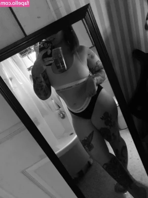 Stepstool Sarah [ stepstool-sarah ] - She is waiting for you👉🔥@ailumarr🔥 This bitch @ailumarr