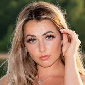 Yazmin Holmes