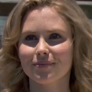 Anna Hutchison