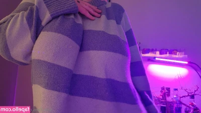 clairemort - OUT WITH THE OLD AND IN WITH THE NEW  All pre boob job content is 2
