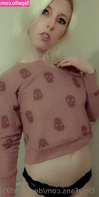 devil_girl95 [ devil-girl95 ] - Good morning what s everyone s plans today I m feeling horny I want