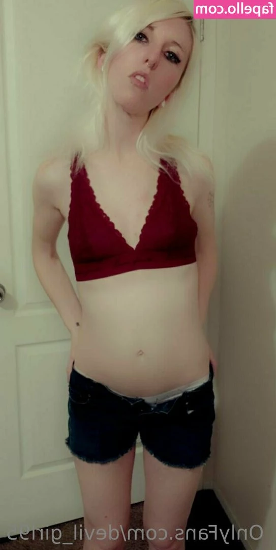 devil_girl95 [ devil-girl95 ] - Miss me babe