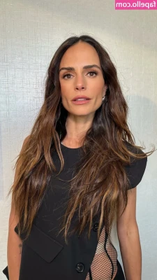 Jordana Brewster [ jordana-brewster ] - Red is the color of passion 😍
