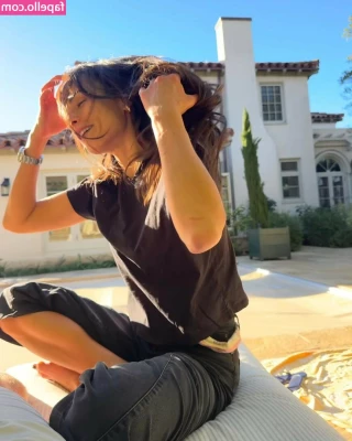 Jordana Brewster [ jordana-brewster ] - padronahande his trouth was bad after