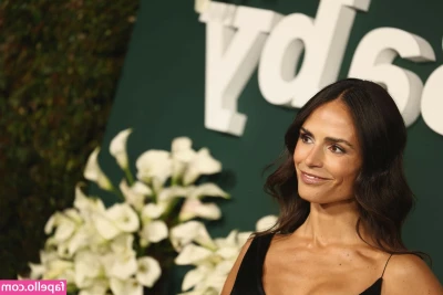 Jordana Brewster [ jordana-brewster ] - Just bought new pair of jeans but already broke them  It s a struggle