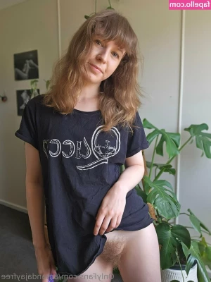 amandajayfree - BIG NEWS   oliviaxo_xxx and me are getting married in exactly 4