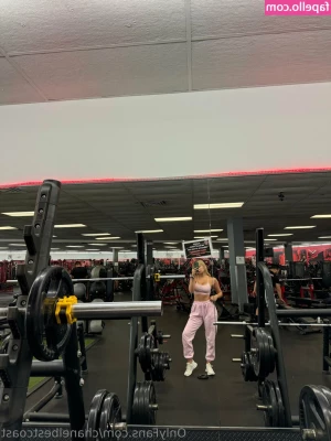 theblondebarbiexo555 - Am I a pretty boy