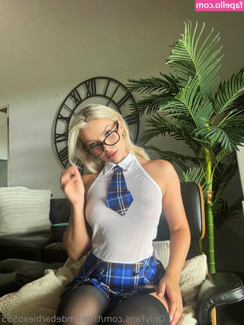 theblondebarbiexo555 - Day 4 naughty moments of fun - just wait to see what day 5 has in
