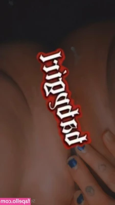 stephiex0xbaby - Da je neko ispod i samo u usta da ih stavi   That someone is below