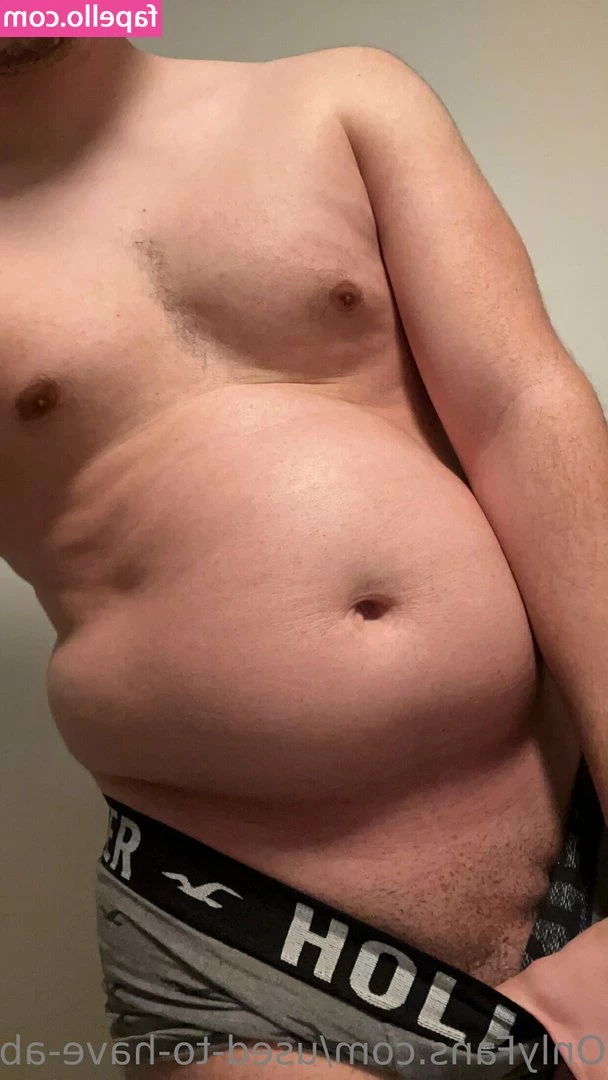 used-to-have-abs - Teasing all naughty boys who love nylons....
