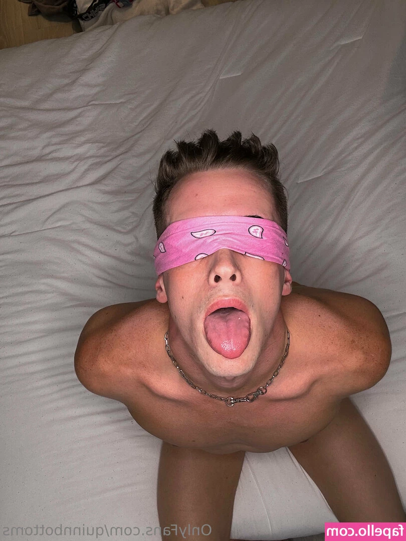 quinnbottoms - Good morning baby! 🥰 love to pull your face into my huge tits 😍