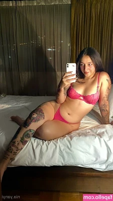 nia_yanyi [ nia-yanyi ] - Fuck me in the kitchen 💦