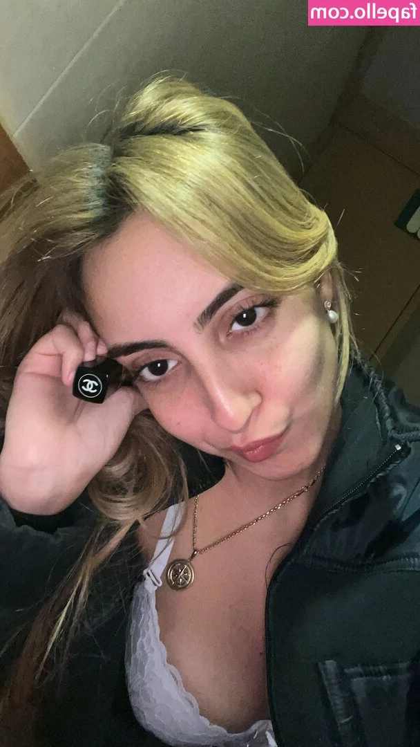 iiitsmery - Take me from behind I need to feel your balls smack against my clit