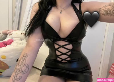 Ren_agade [ ren-agade ] - Hey kitties  hello everyone  I just got out of a hot bath  My body is