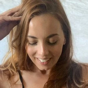 Onlyviviofficial, Vivienne