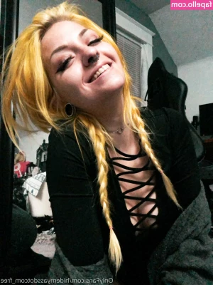 hidemyassdotcom_free [ hidemyassdotcom-free ] - FREE Subscription  Discover  elenstarrr Holiday Magic  She s the