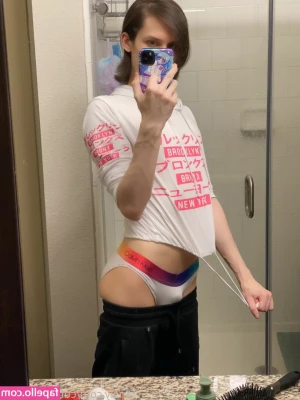 cutesyfemboy - Buona pasquetta   Vi piace il nuovo giocattolo che userò nei