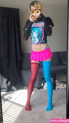 cutesyfemboy - Bed day