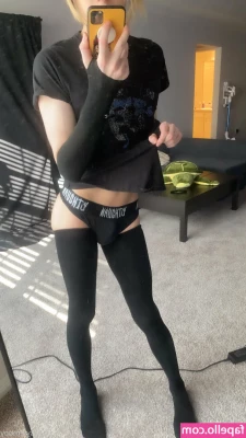 cutesyfemboy - Hello babe   Wanna see some picture s I have pictures for fun feet 