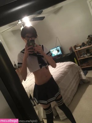 cutesyfemboy - I can give you head or a headache baby  It s all up to you