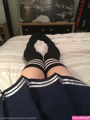 cutesyfemboy - Spreading wide for uuuu🙈🙈