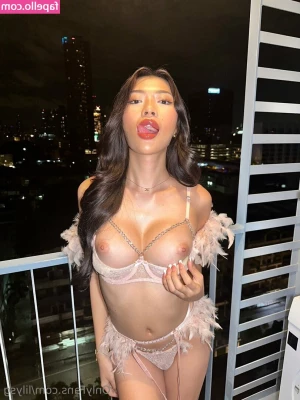lilysg - Can i Spread them for you daddy