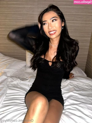 lilysg - Oily butt