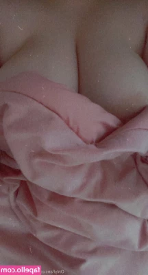 princessrene004 - Titty fucking anyone  DM for the sex vid