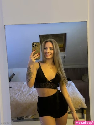 celinerose - Cutie redhead  skarlet_me is waiting for you on her page for some hot