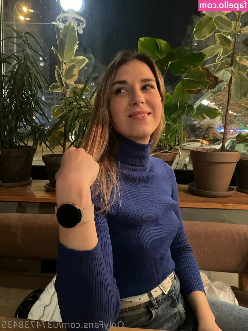 anna_annnetta [ anna-annnetta ] - I love strutting around in nothing but 6 in heels