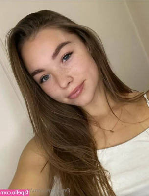 alinaboobs - Te gusta lamer pies