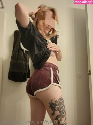 lunar_ashe [ lunar-ashe ] - Face and body of a goddess who gets what she wants