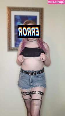 lunar_ashe [ lunar-ashe ] - Hola daddy   he estado poco activa ya que no tenia acceso a internet