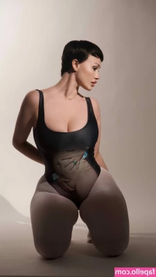 Mariana Marjana [ mariana-marjana ] - Hope y all are getting through the week ok  Happy hump day