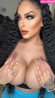 missmeenaofficial - I love throwing my feet on the table in front of you so you can t