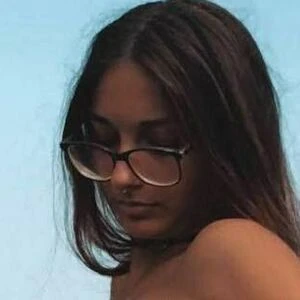 Bella Findom