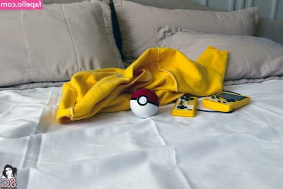 Cayra Suicide [ cayra-suicide-1 ] - Got very horny once I got into this leather basque and needed to