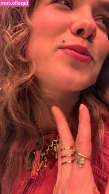 Haley Lu Richardson [ haley-lu-richardson ] - Tight me up a make me gag on your cock