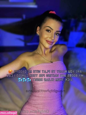 kira_brunette1 [ kira-brunette1 ] - Little bit of pain  a whole lot of pleasure  Wild Wednesday- tip 20 