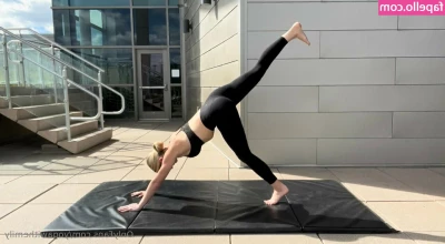 yogawithemily - Nails