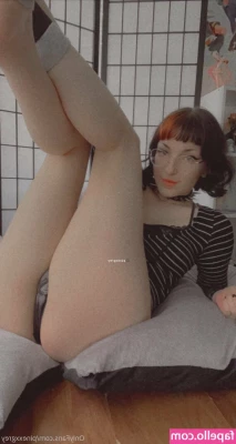 pinexgrey - Feet fabulous