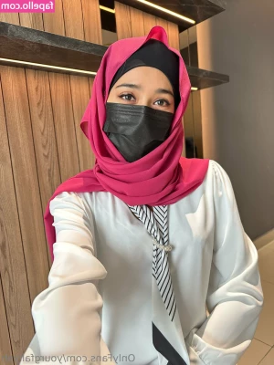 yourgfaliyah - Just saying good morning before I help you blow your