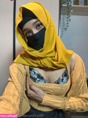 yourgfaliyah - Happy Friday - having birthday dinner tonight if anyone wants to