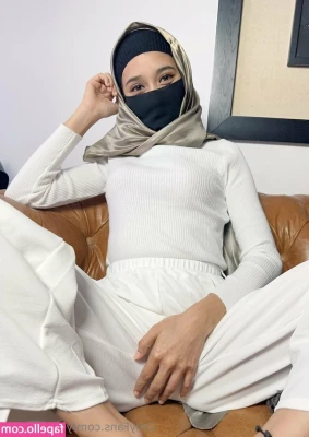 yourgfaliyah - august